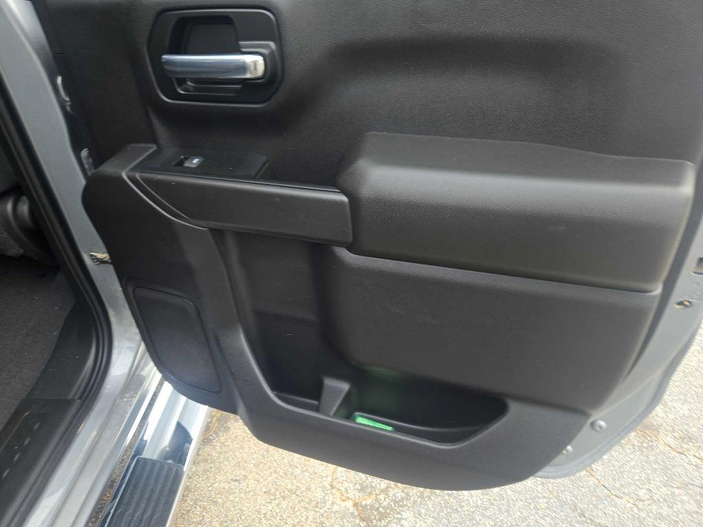 Chevrolet Silverado 1500 Custom Crew Cab 4WD 2023