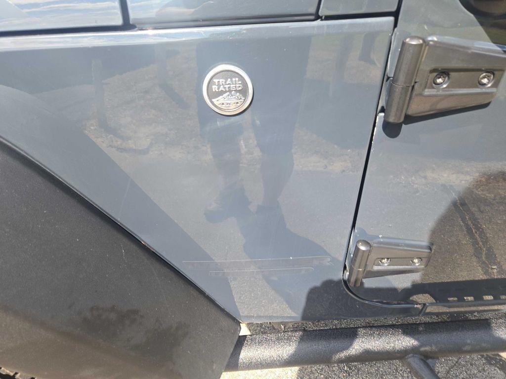 Jeep Wrangler Unlimited Sport 4WD 2017