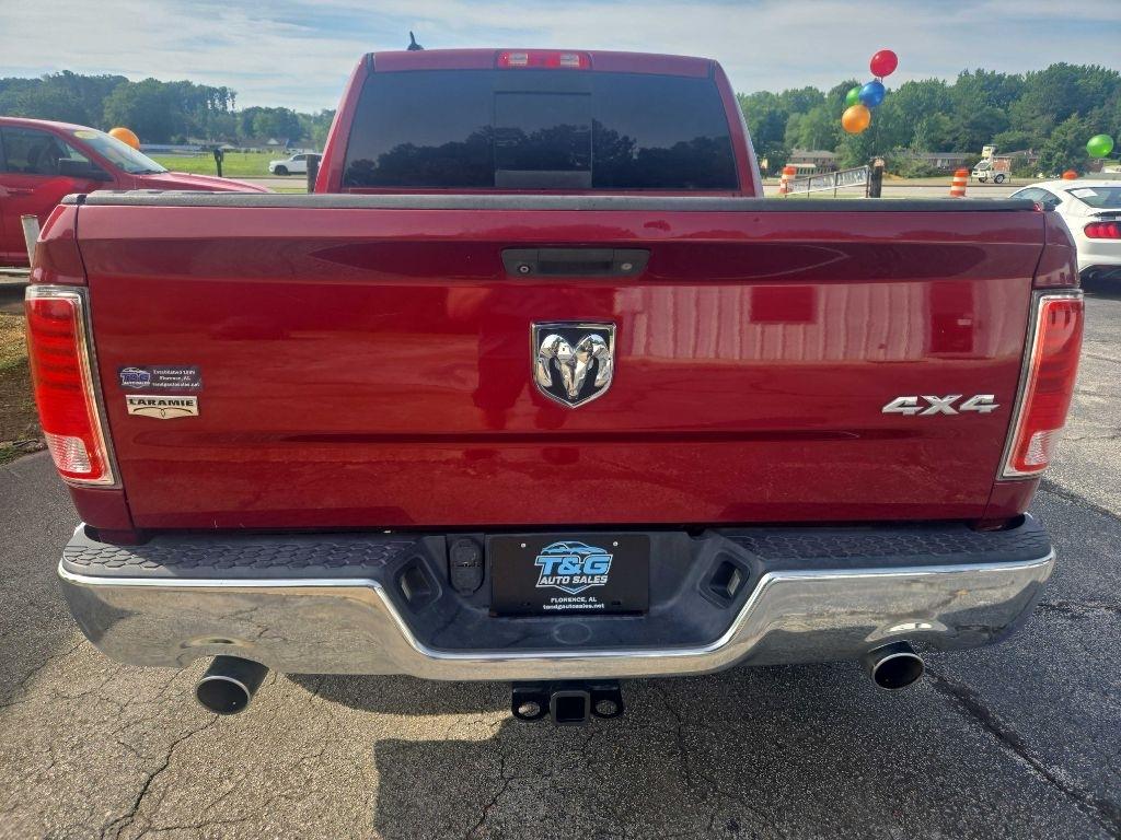 RAM 1500 Laramie Crew Cab SWB 4WD 2015