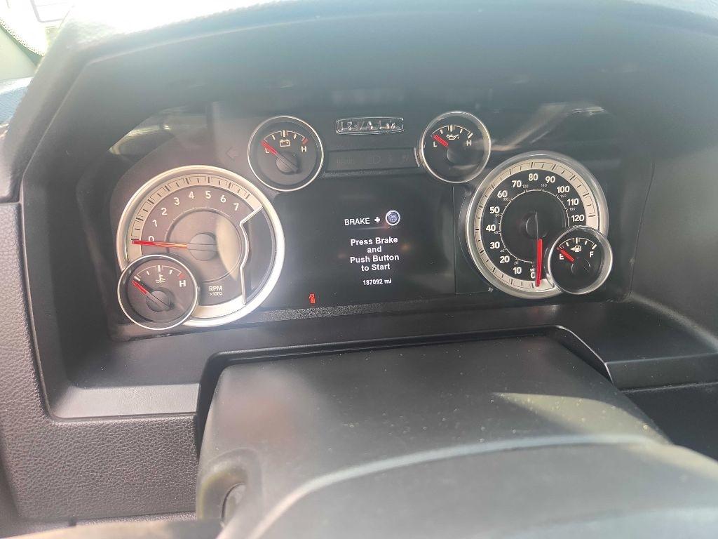 RAM 1500 Laramie Crew Cab SWB 4WD 2015