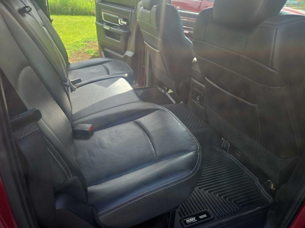 RAM 1500 Laramie Crew Cab SWB 4WD 2015