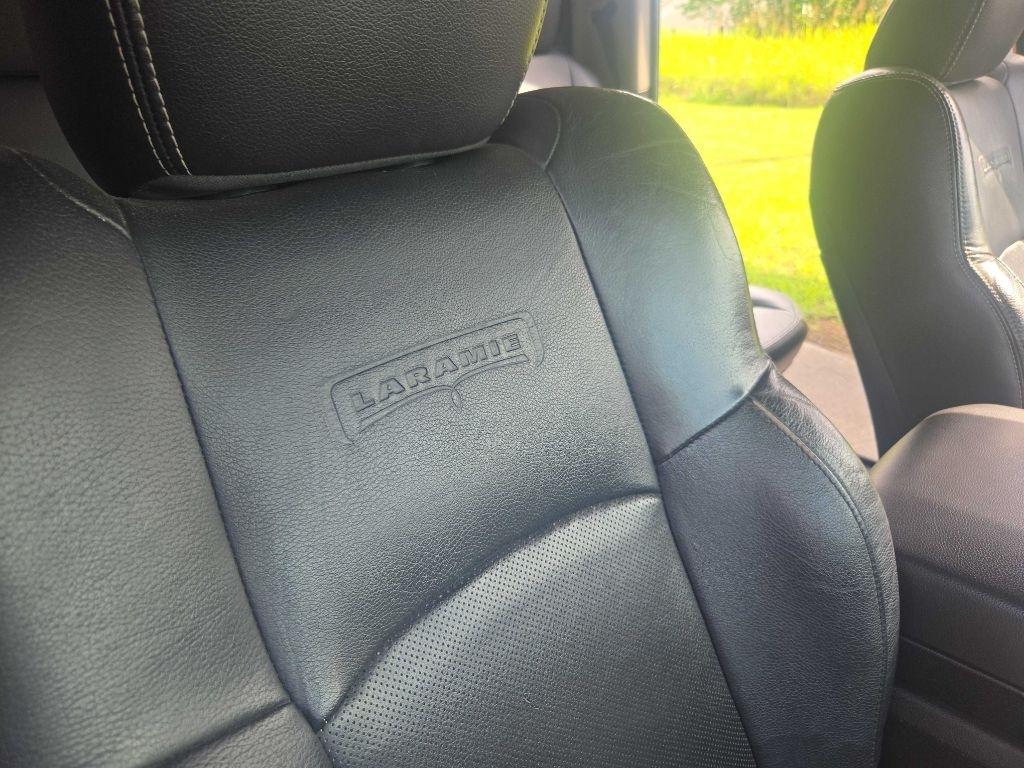 RAM 1500 Laramie Crew Cab SWB 4WD 2015