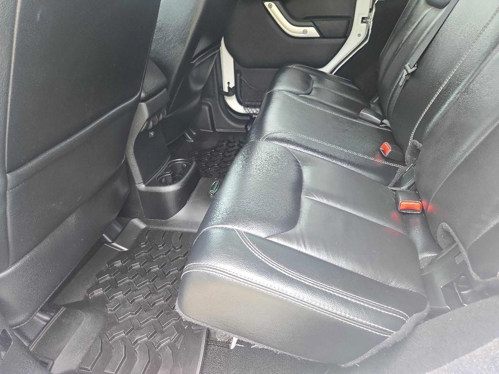 Jeep Wrangler Unlimited Rubicon 4WD 2015