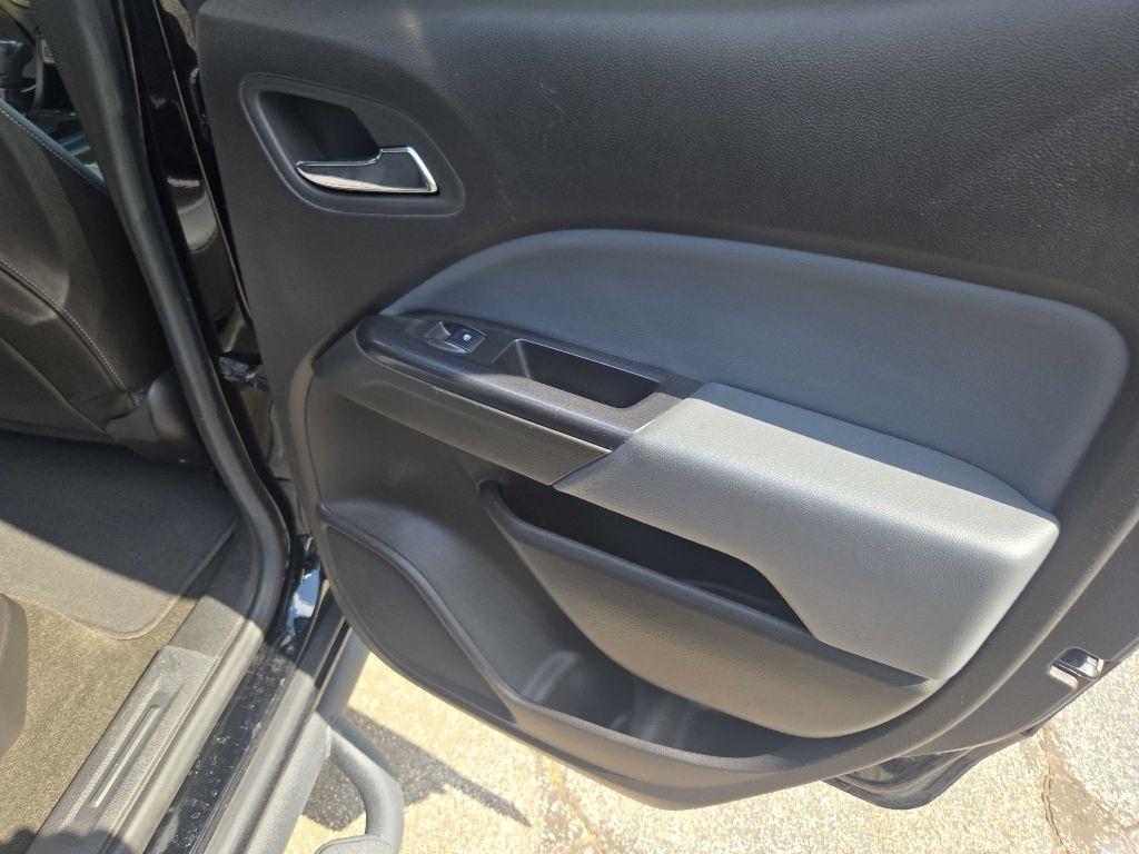 Chevrolet Colorado Z71 Crew Cab 2WD Short Box 2016