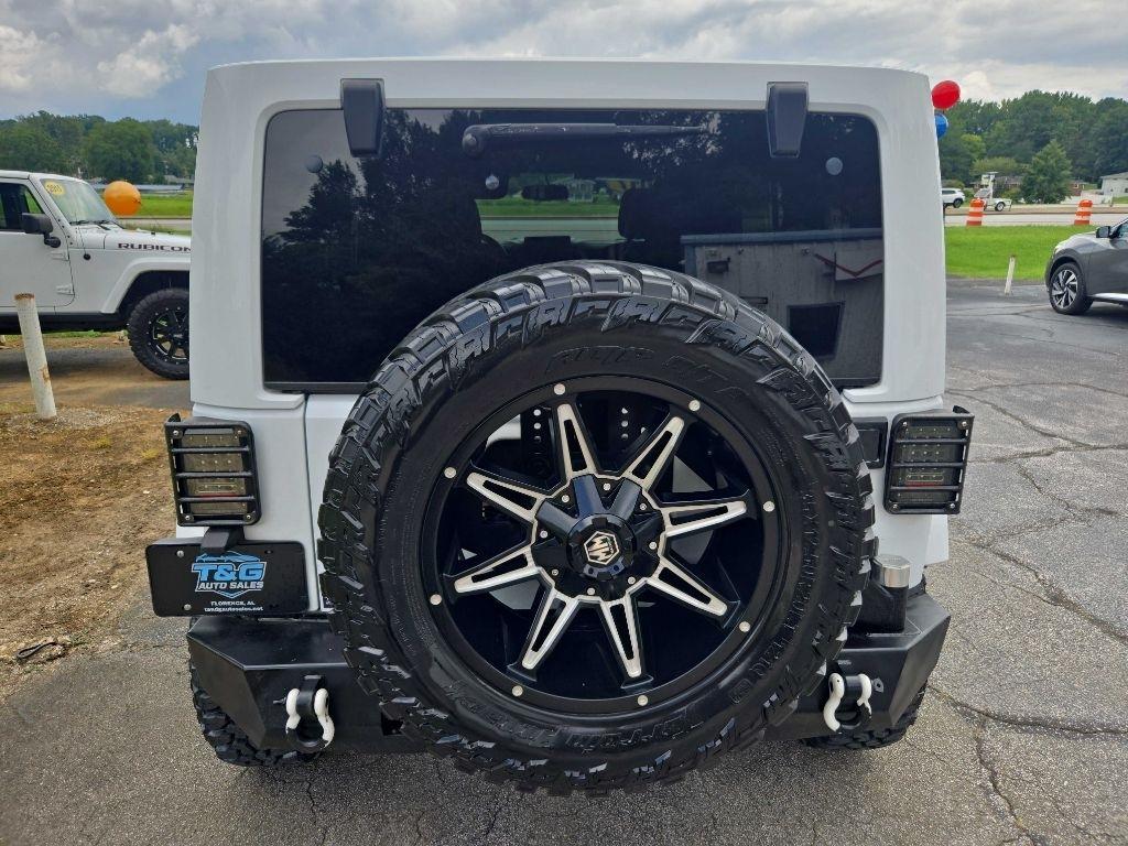 Jeep Wrangler Unlimited Sahara 4WD 2017