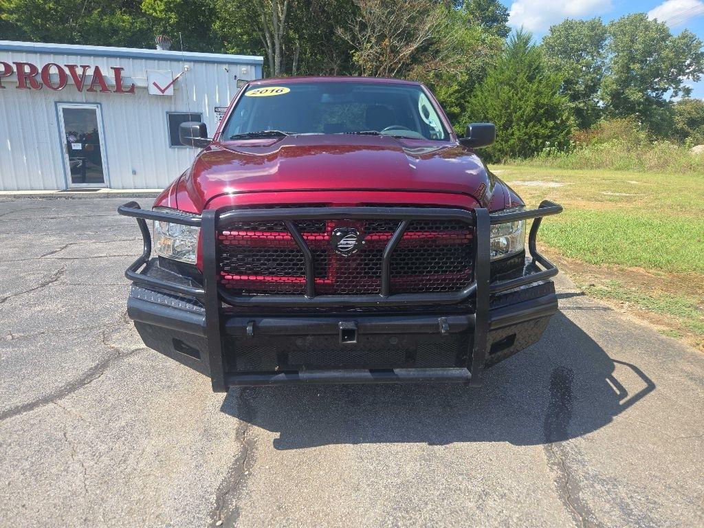 RAM 1500 Tradesman Quad Cab 2WD 2016