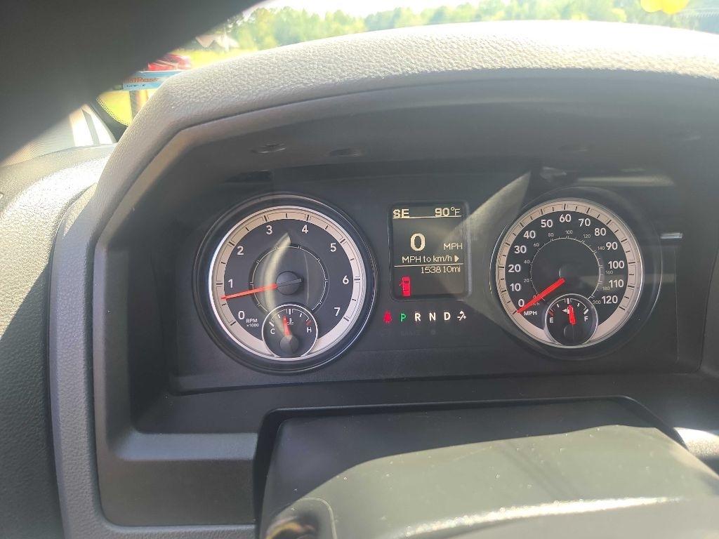 RAM 1500 Tradesman Quad Cab 2WD 2016