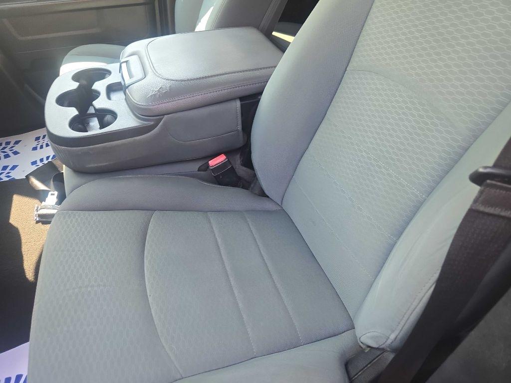 RAM 1500 Tradesman Quad Cab 2WD 2016
