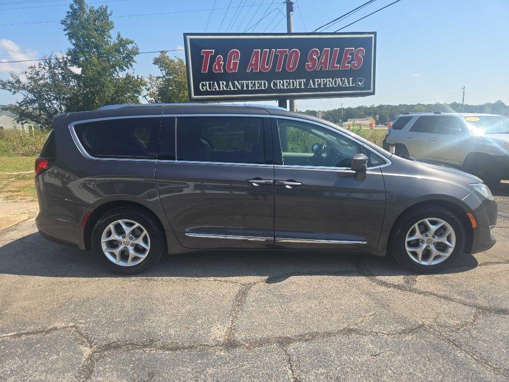 Chrysler Pacifica Touring-L Plus 2017