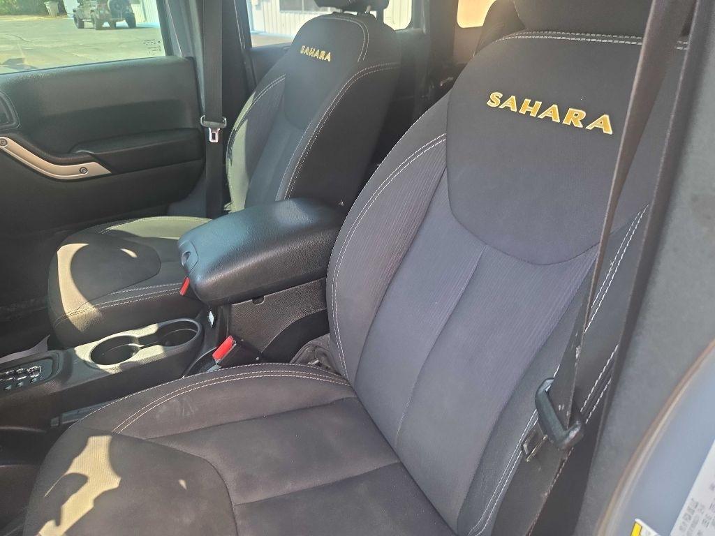 Jeep Wrangler Unlimited Sahara 4WD 2015