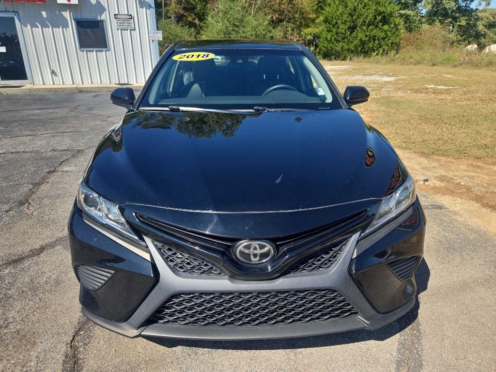 Toyota Camry SE 2018
