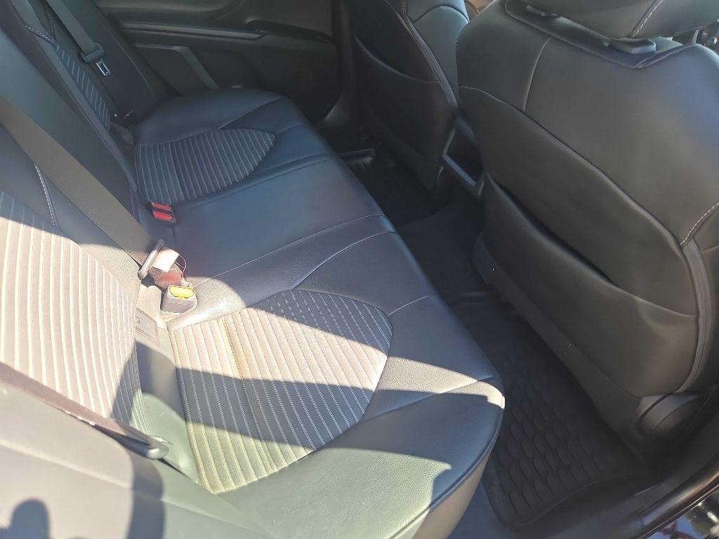 Toyota Camry SE 2018