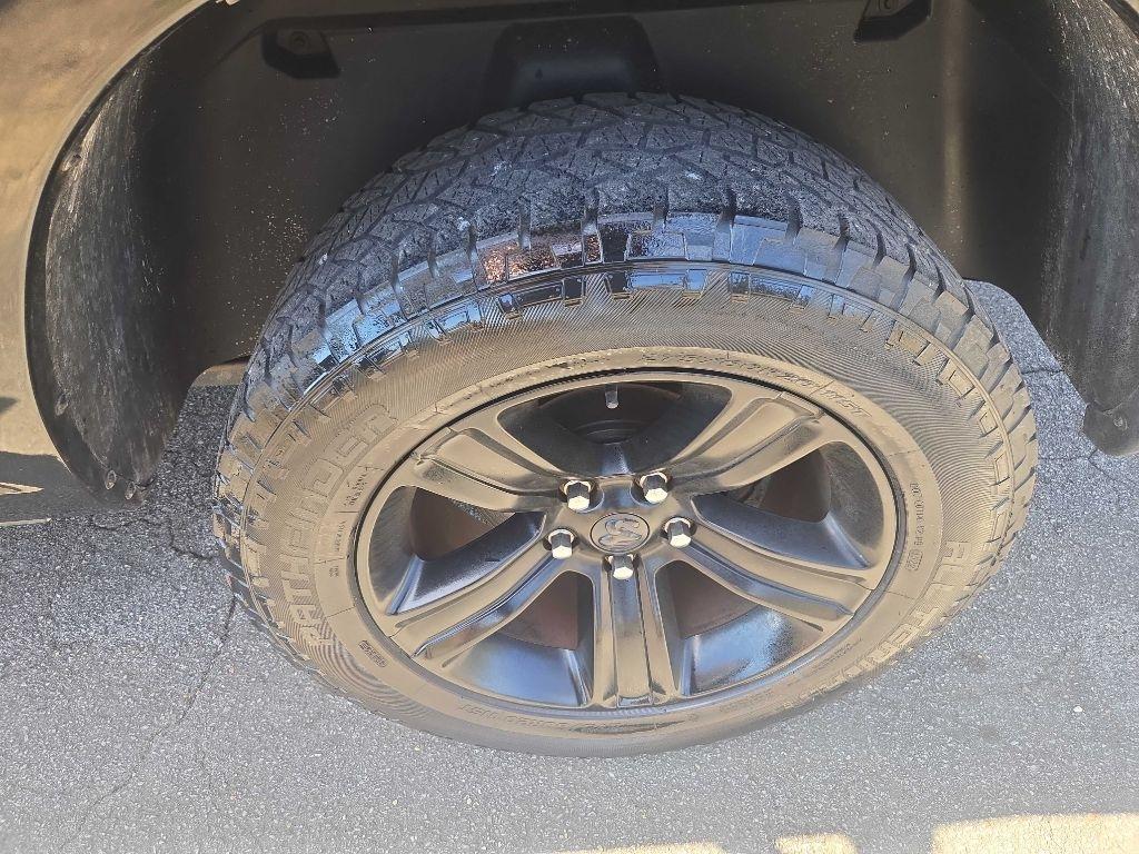 RAM 1500 Sport Crew Cab SWB 4WD 2016
