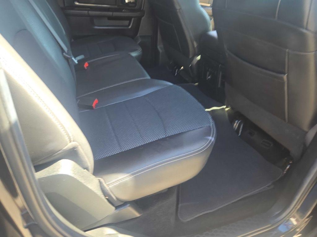 RAM 1500 Sport Crew Cab SWB 4WD 2016