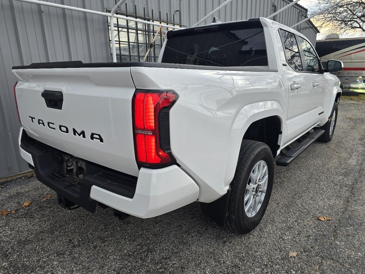 Toyota Tacoma  2024