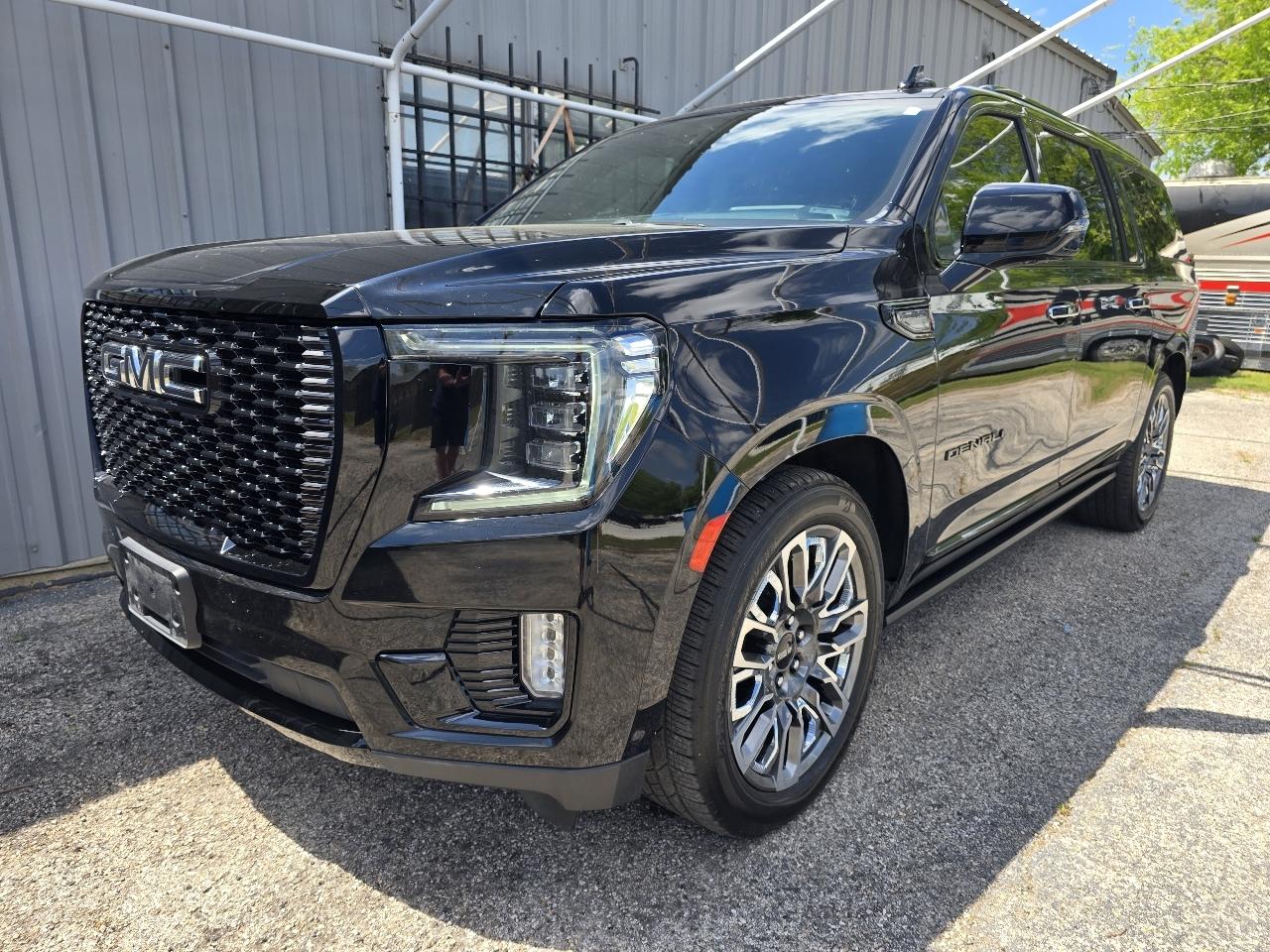 2023 GMC Yukon XL DENALI ULTIMATE