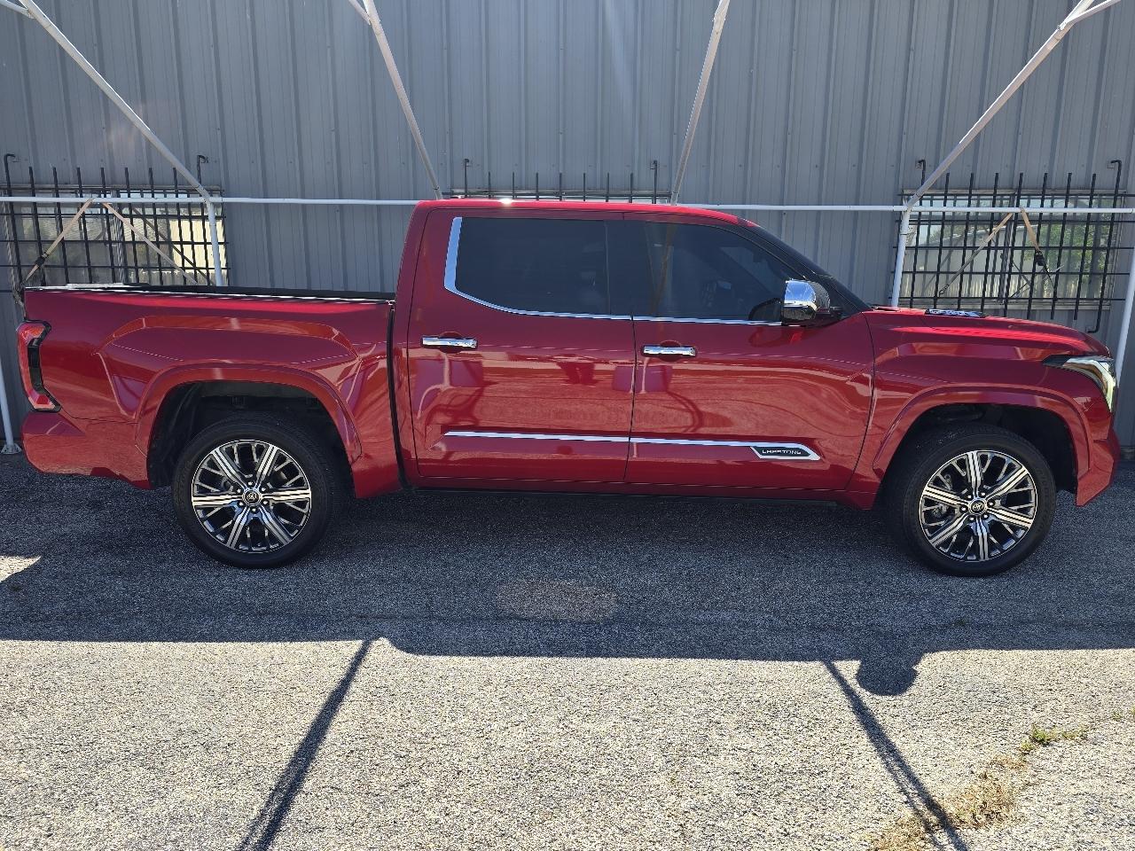 Toyota Tundra  2022