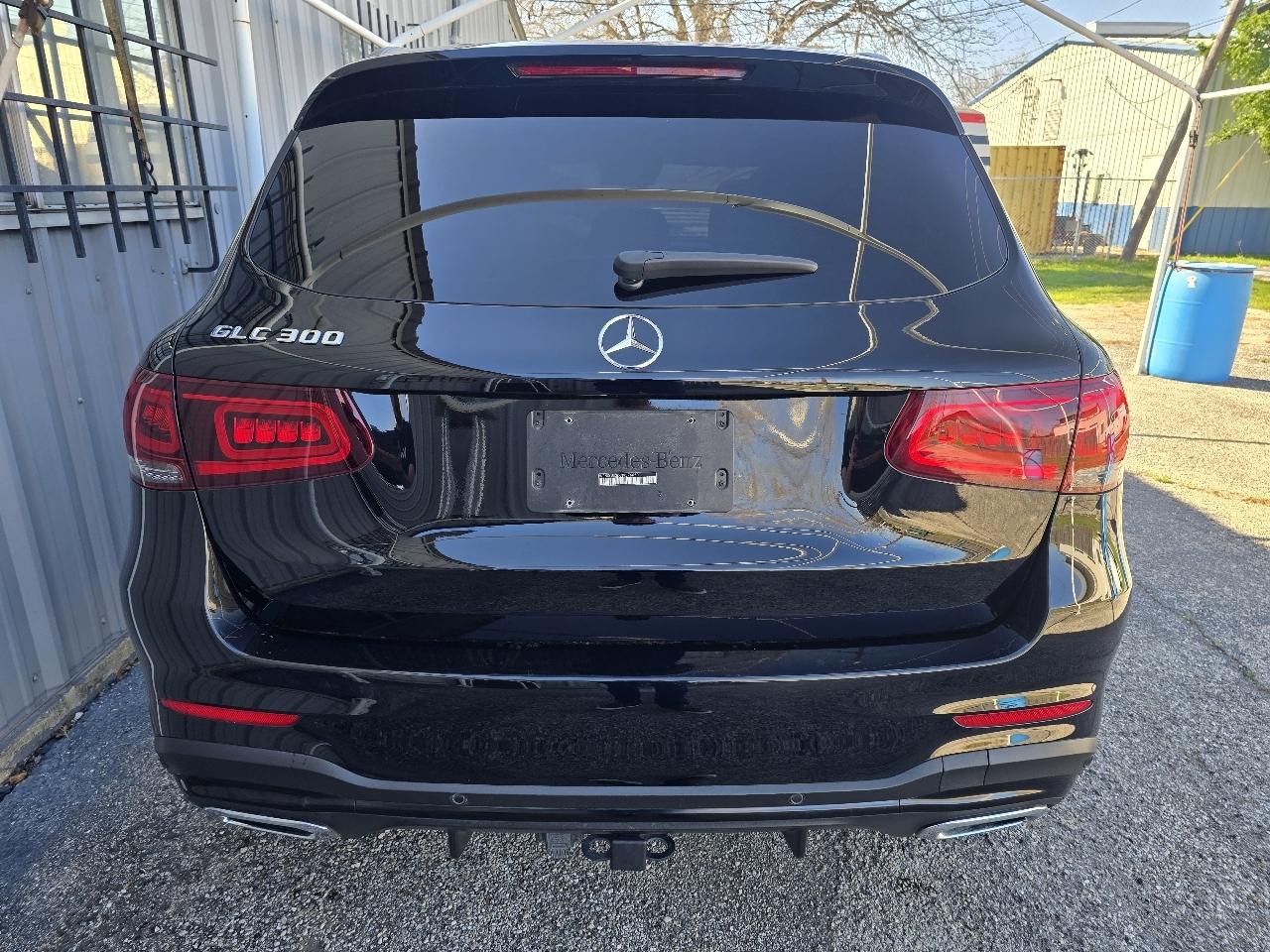 Mercedes-Benz GLC-Class  2022