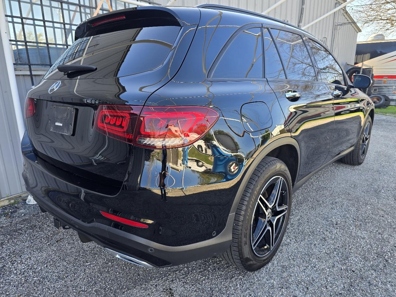 Mercedes-Benz GLC-Class  2022