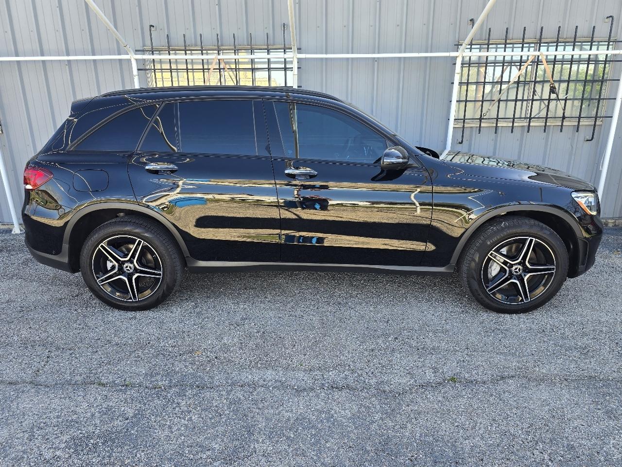 Mercedes-Benz GLC-Class  2022