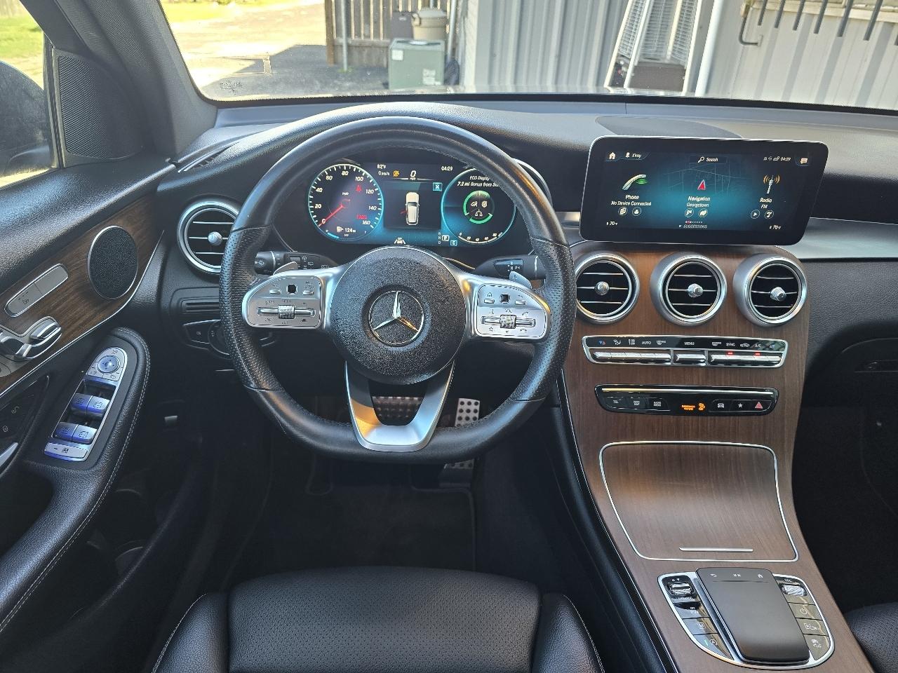 Mercedes-Benz GLC-Class  2022