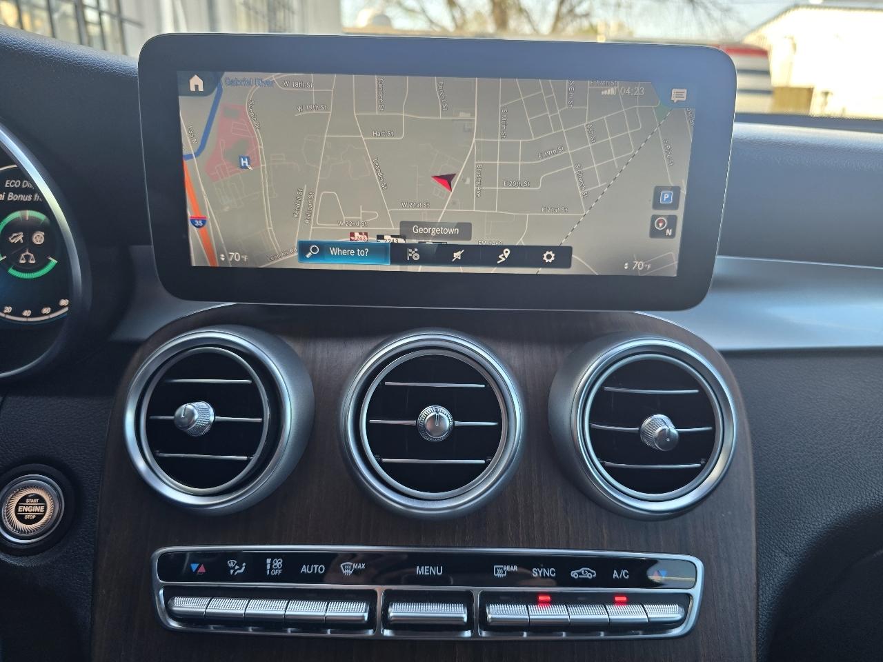 Mercedes-Benz GLC-Class  2022