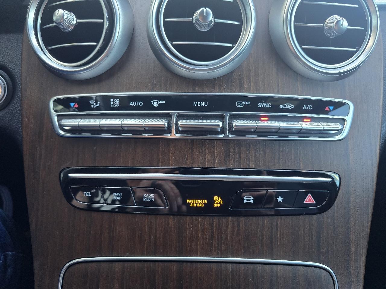 Mercedes-Benz GLC-Class  2022