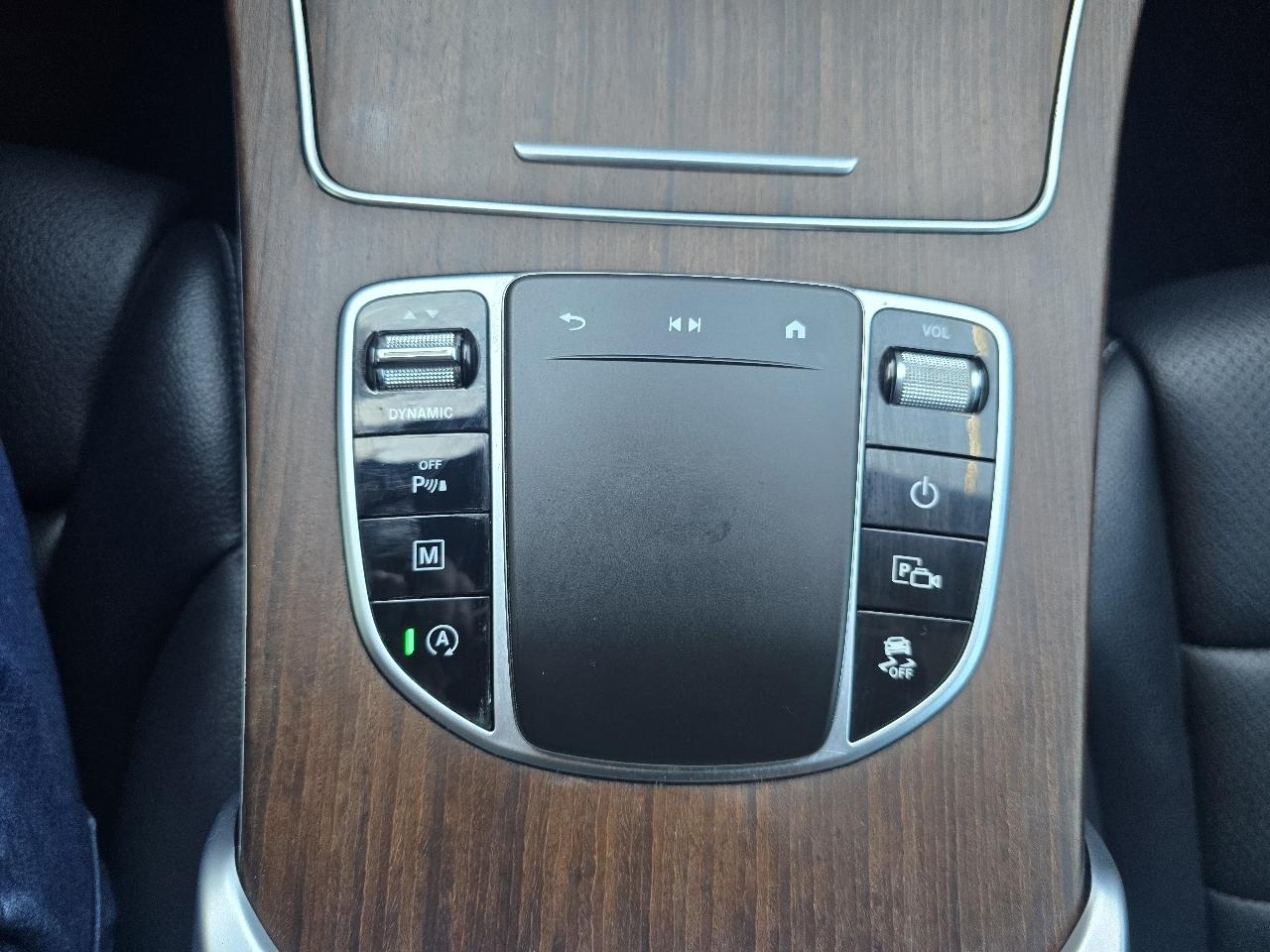 Mercedes-Benz GLC-Class  2022