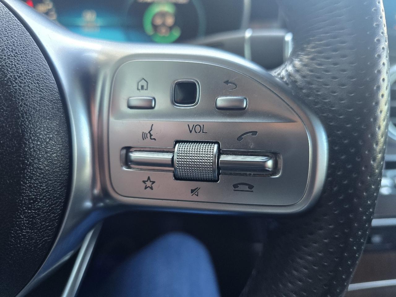 Mercedes-Benz GLC-Class  2022