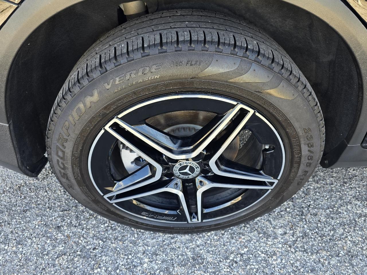 Mercedes-Benz GLC-Class  2022