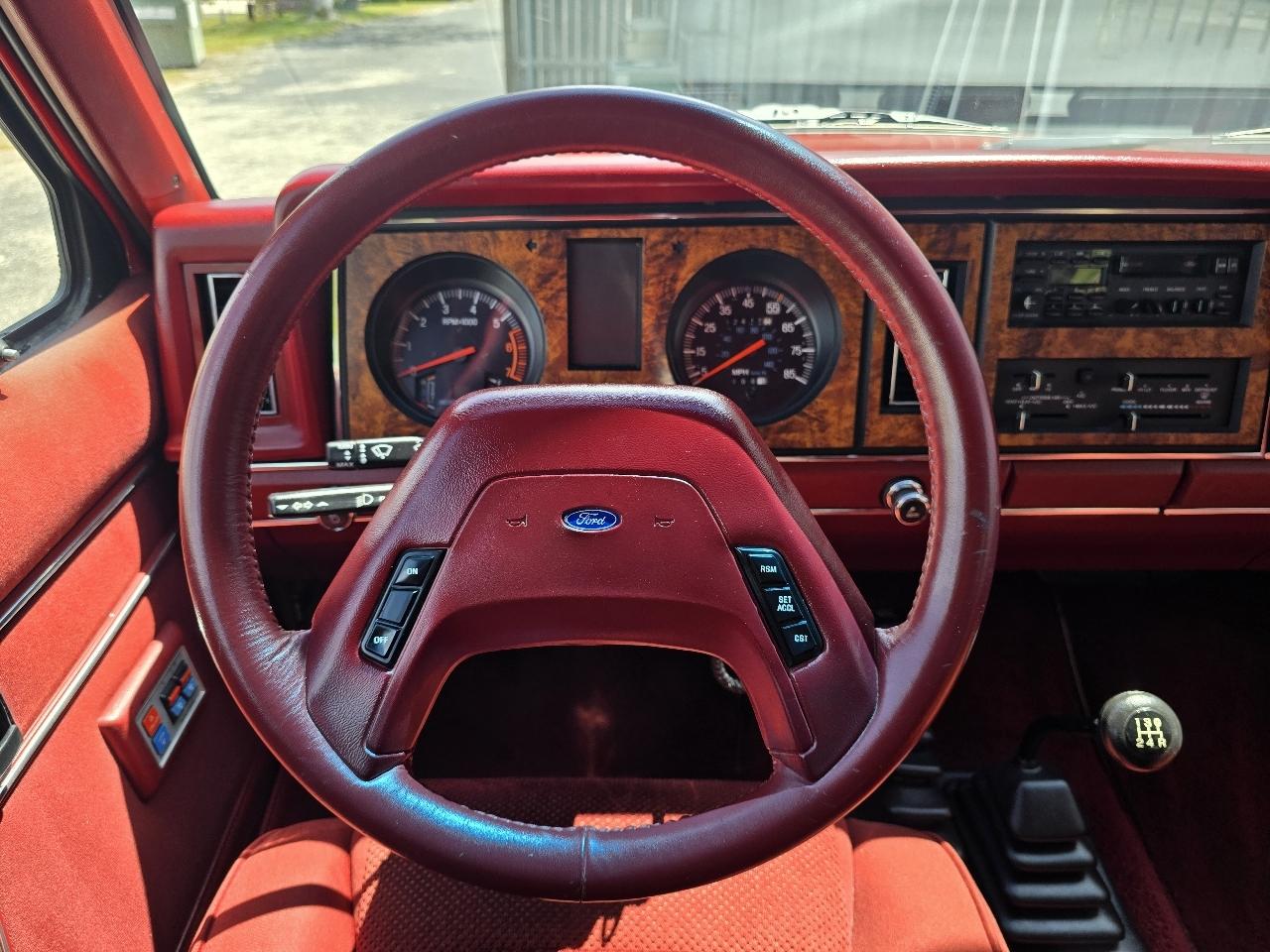 Ford Bronco II Base 1987