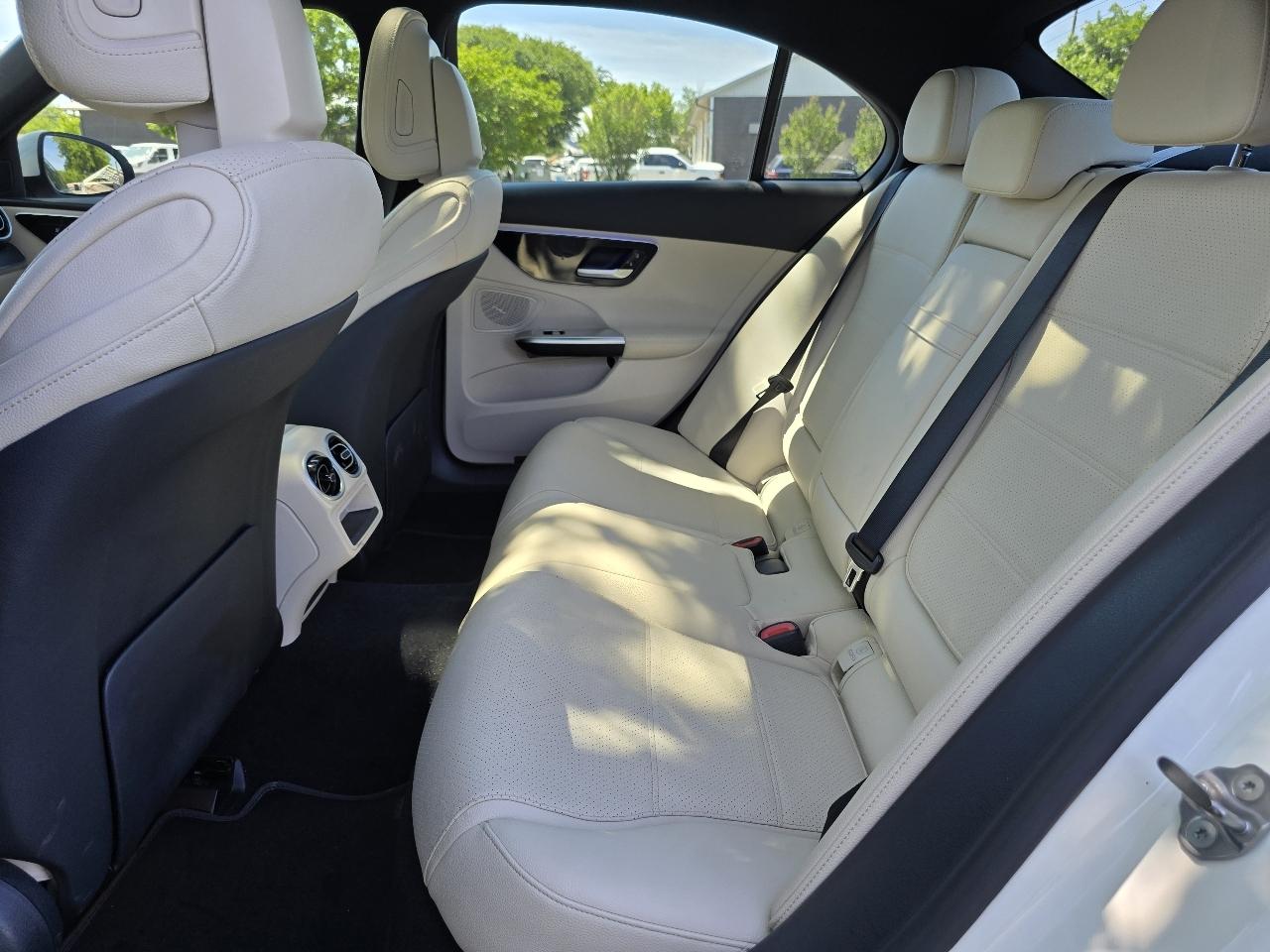 Mercedes-Benz C-Class  2022