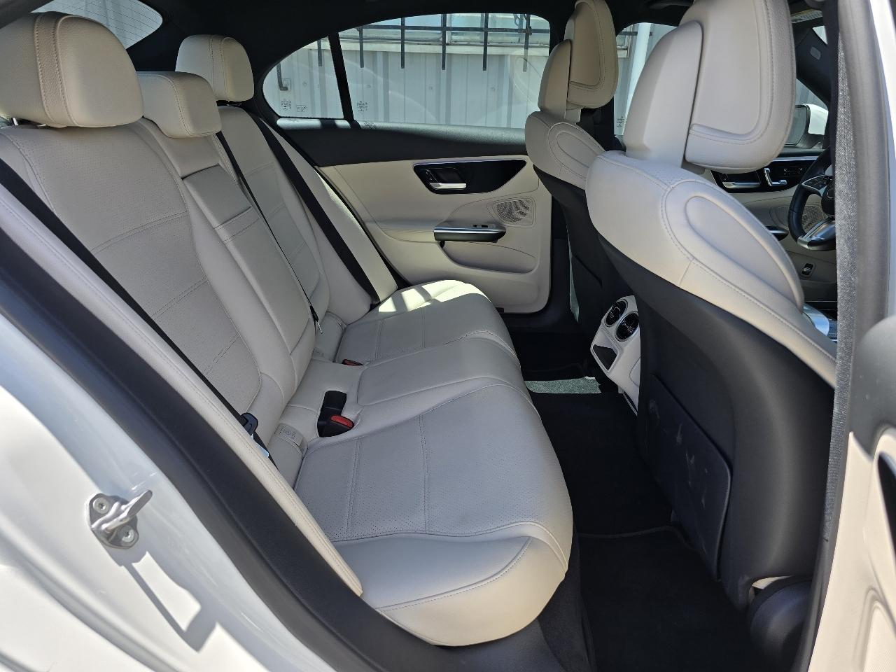Mercedes-Benz C-Class  2022