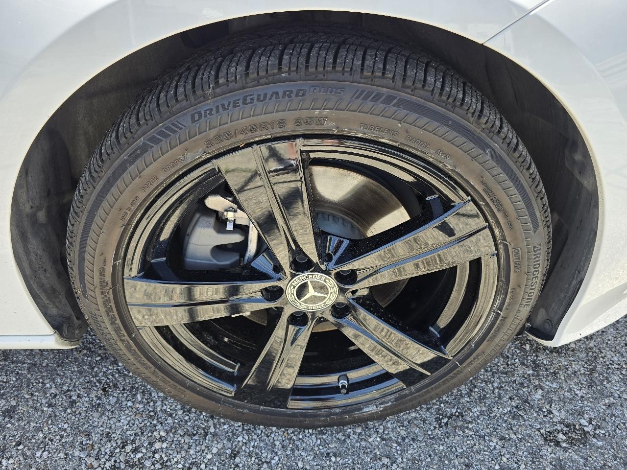 Mercedes-Benz C-Class  2022