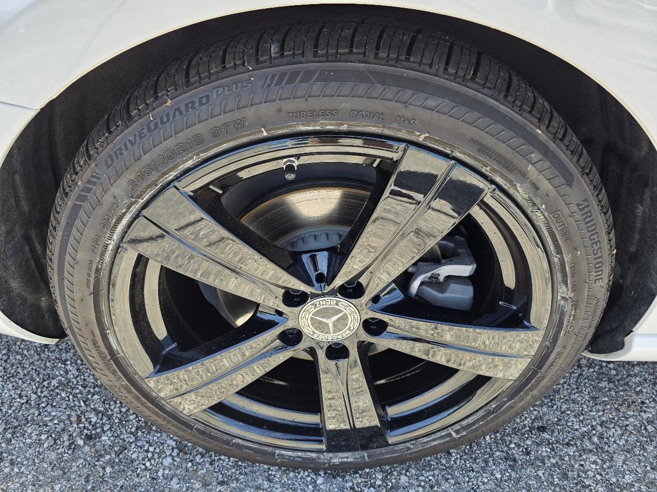 Mercedes-Benz C-Class  2022