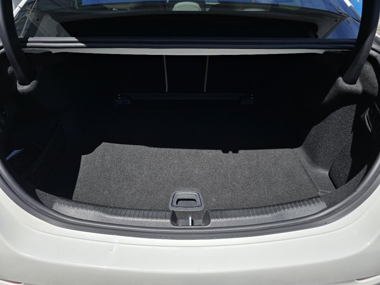 Mercedes-Benz C-Class  2022