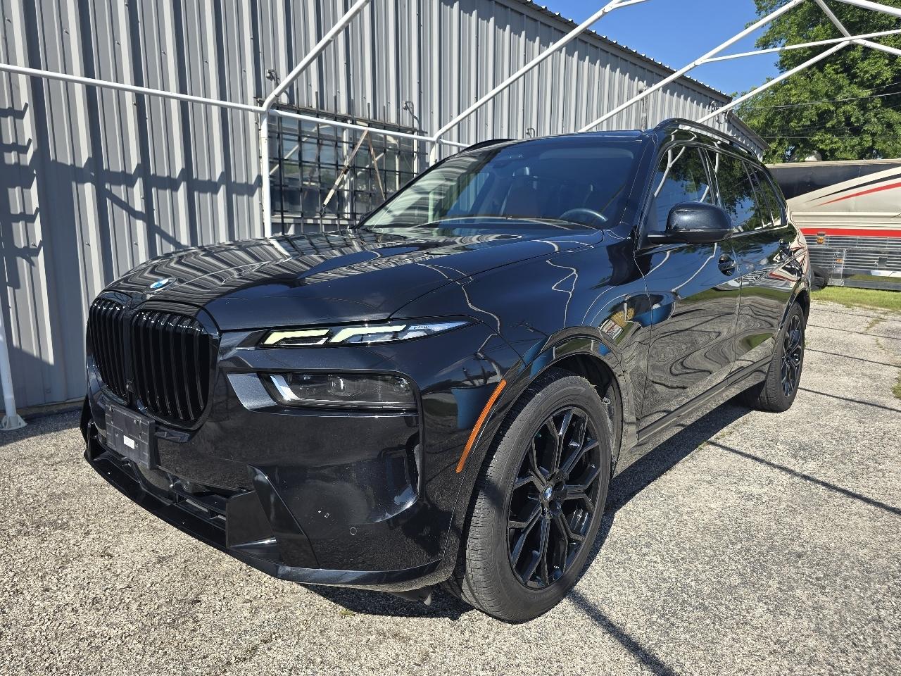 BMW X7  2023