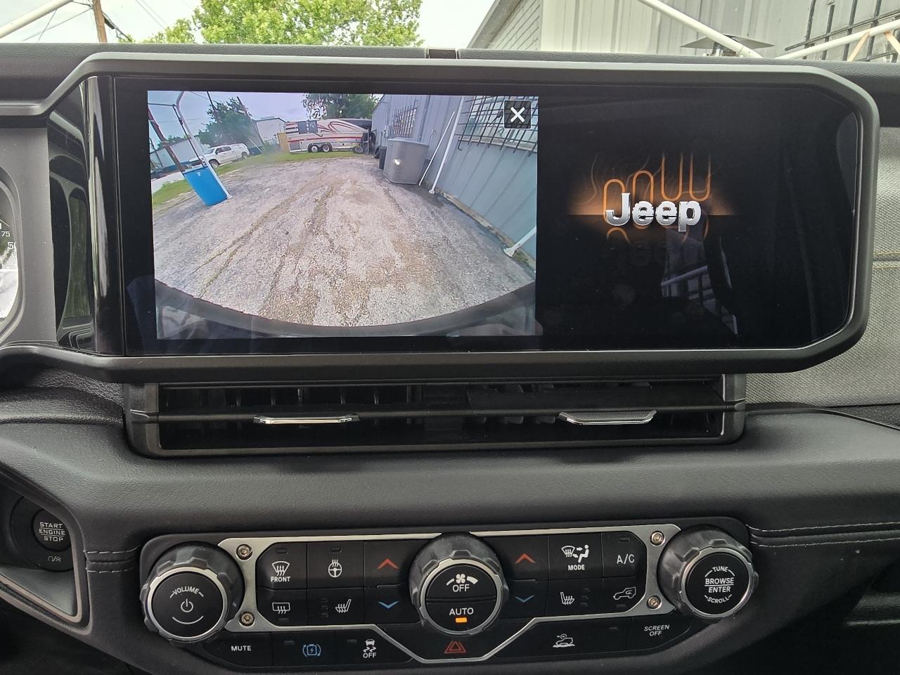 2025 Jeep Wrangler 4xe Sahara 4XE - Photo 13