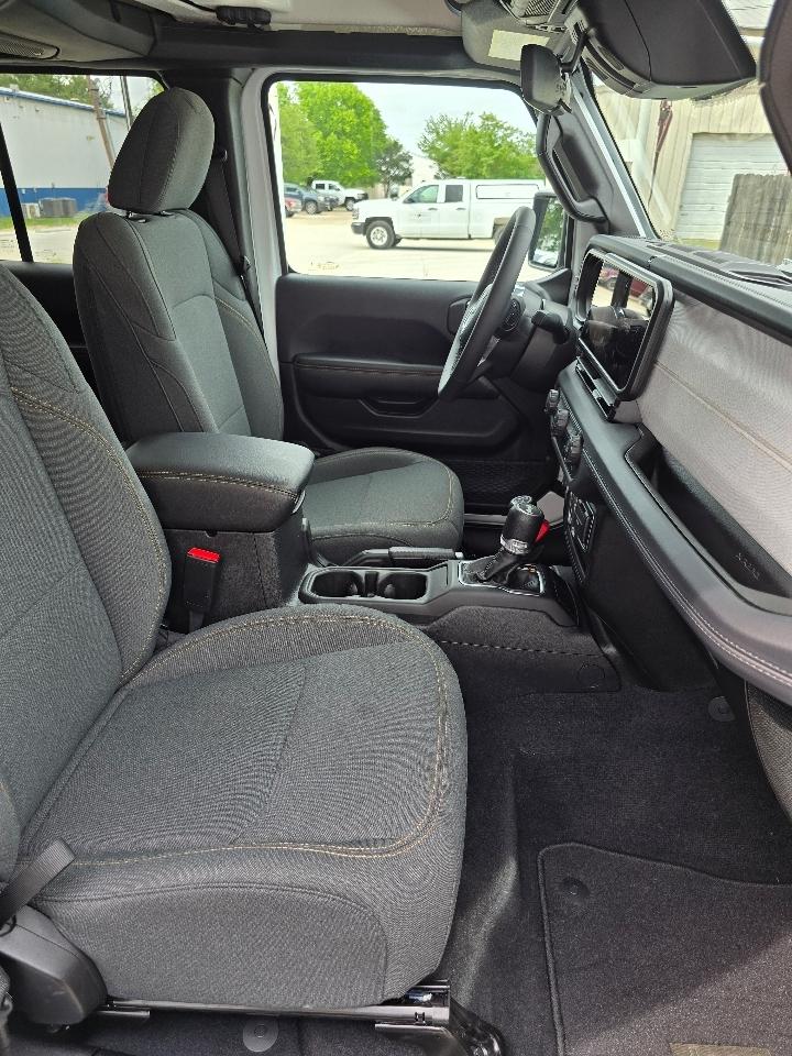 2025 Jeep Wrangler 4xe Sahara 4XE - Photo 24