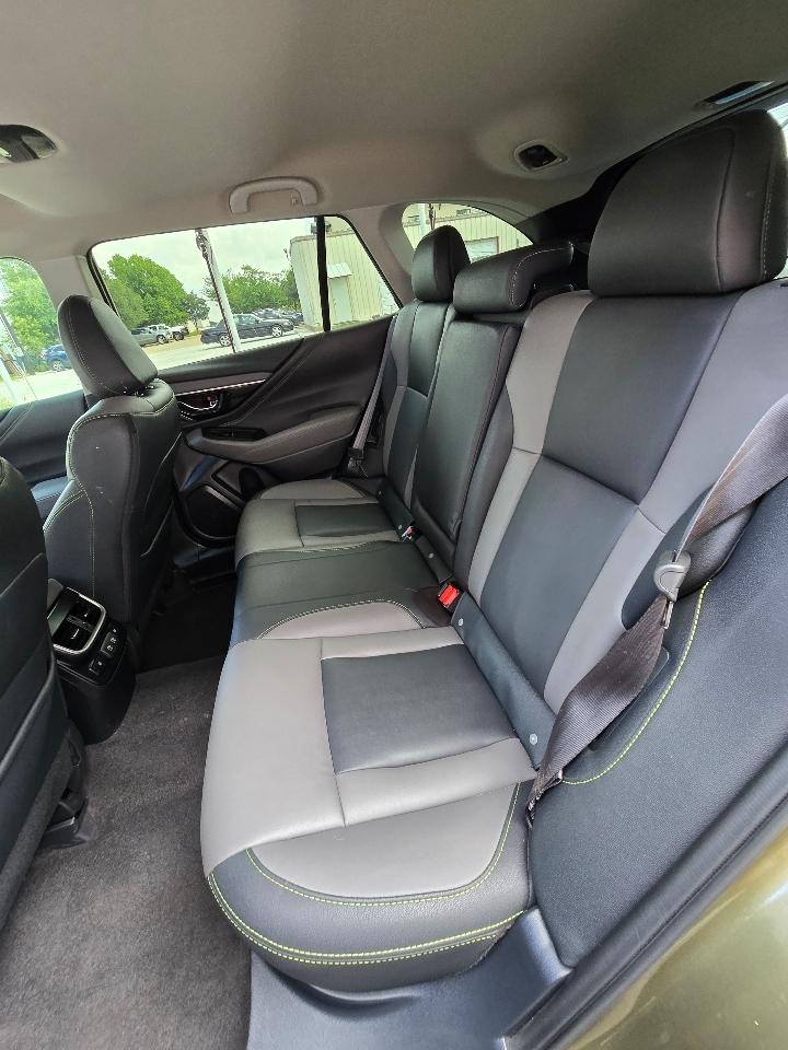 Subaru Outback  2021