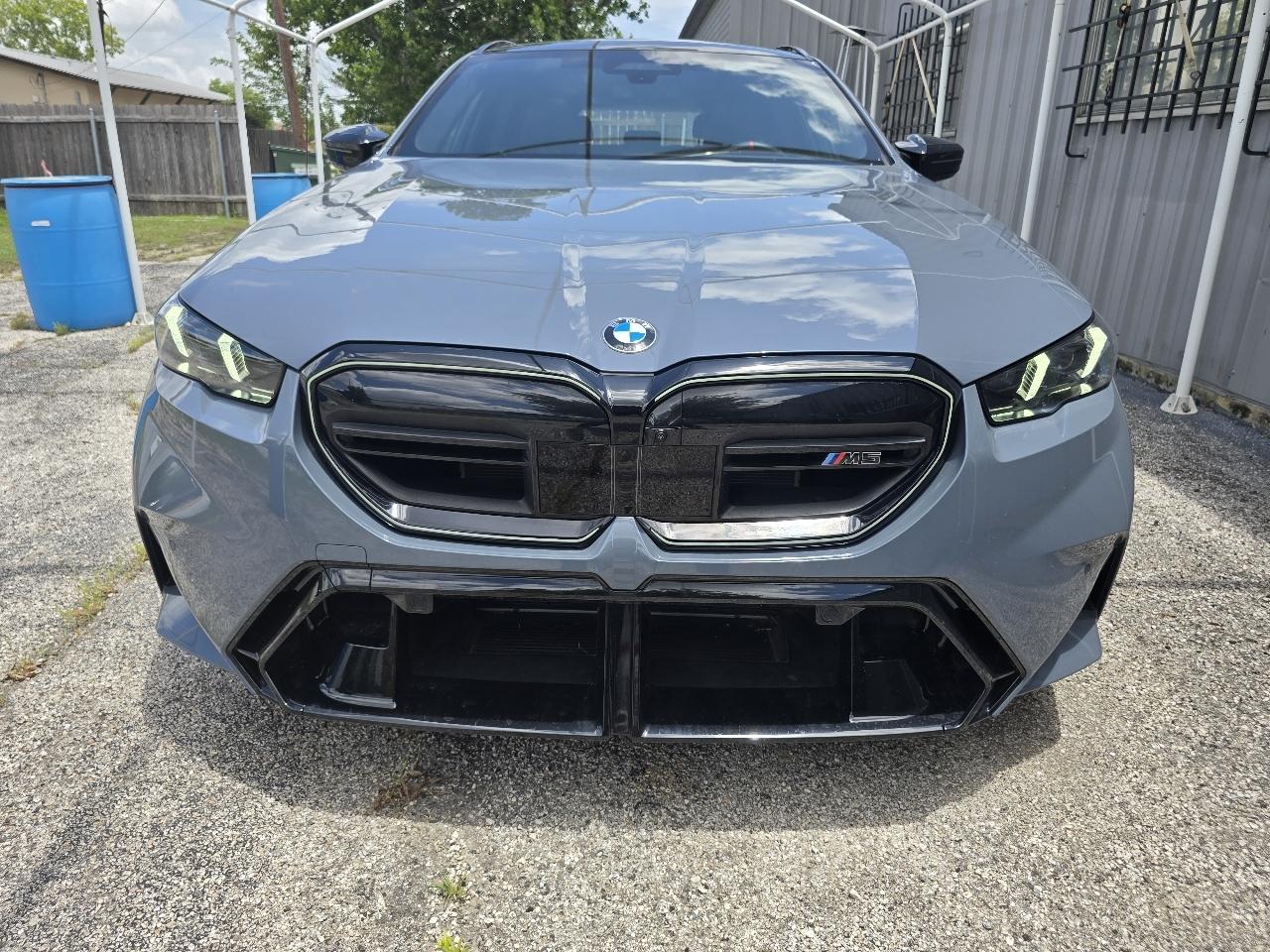 BMW M5  2025