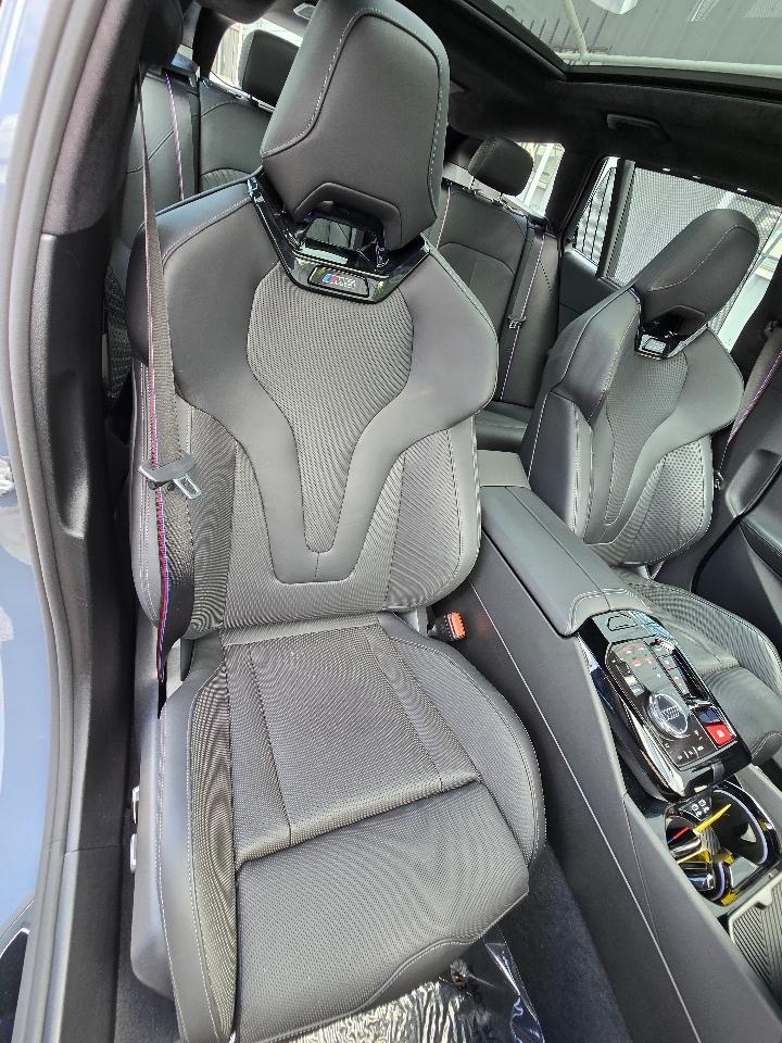 BMW M5  2025