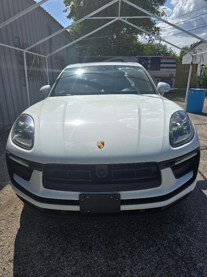 Porsche Macan  2024