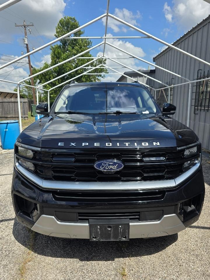 Ford Expedition MAX Platinum 4WD 2025