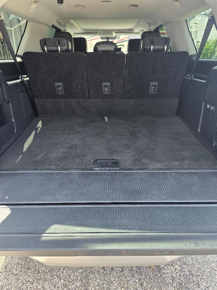 Ford Expedition MAX Platinum 4WD 2025