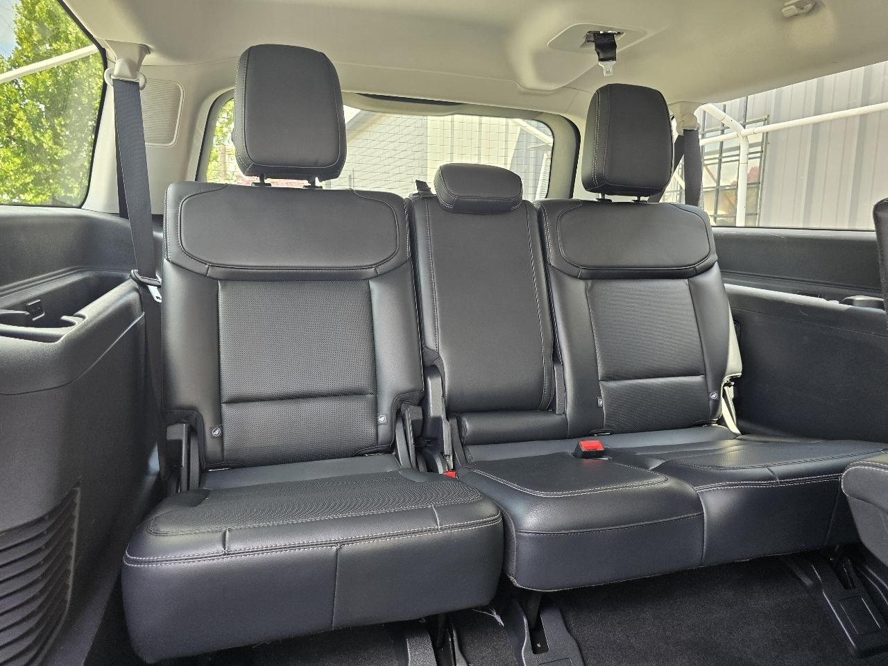 Ford Expedition MAX Platinum 4WD 2025