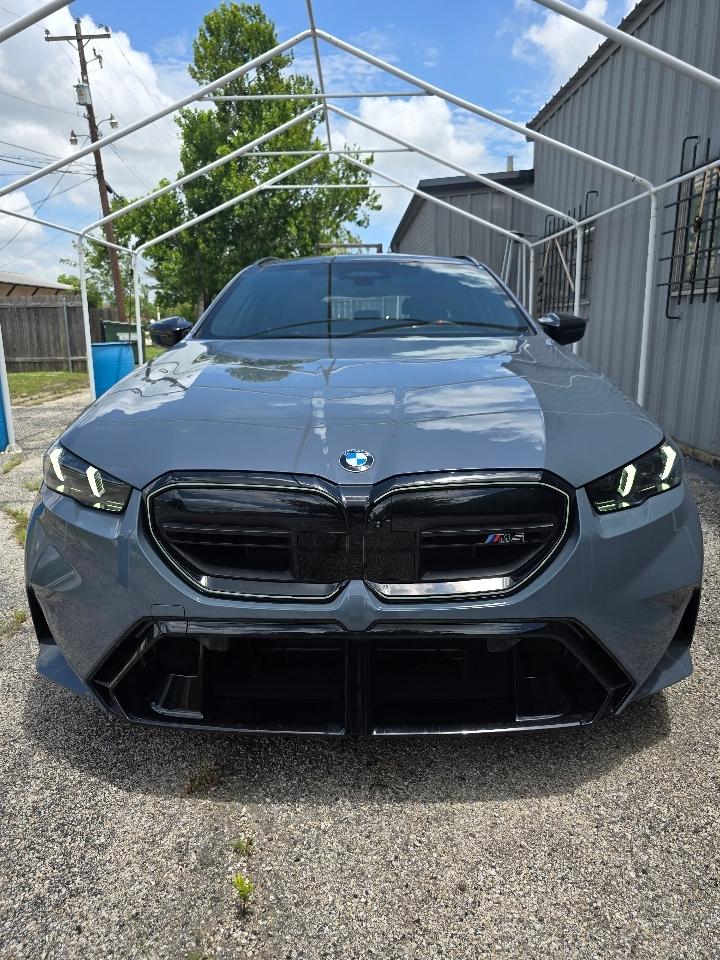 BMW M5  2025