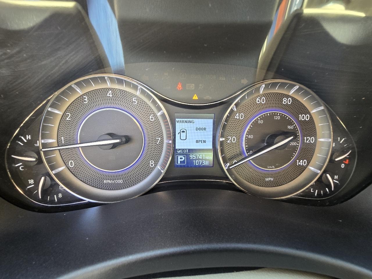 Infiniti QX80 2WD 2015