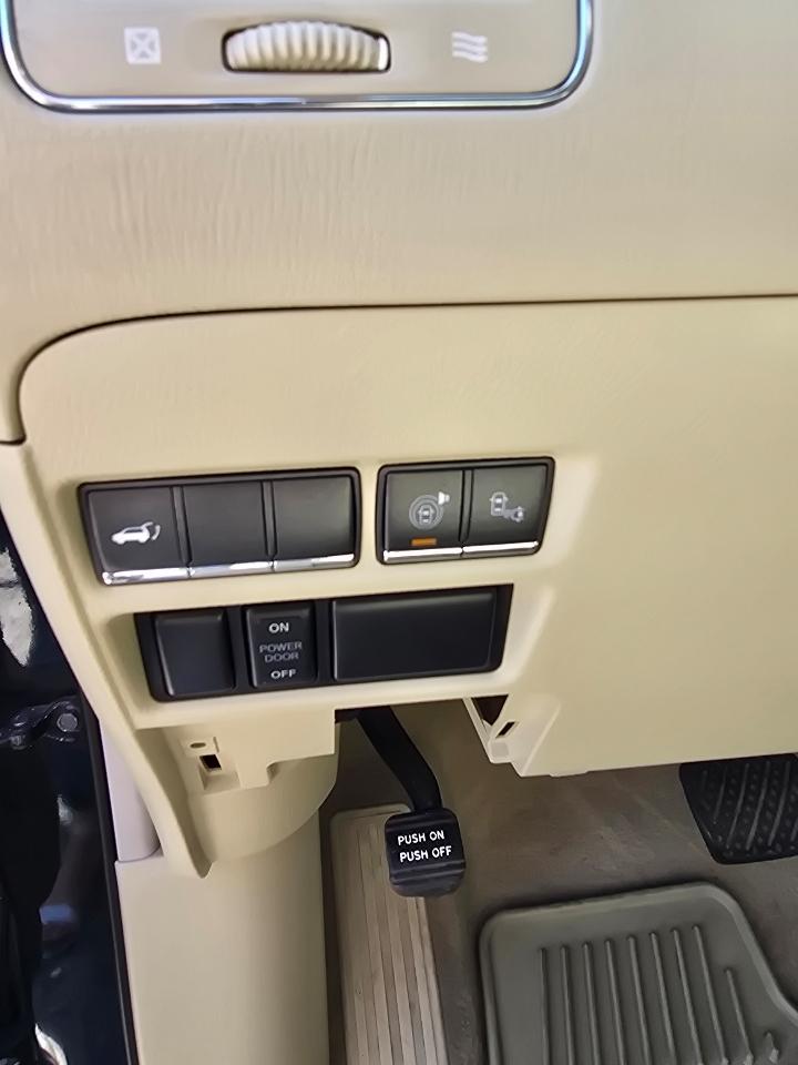Infiniti QX80 2WD 2015