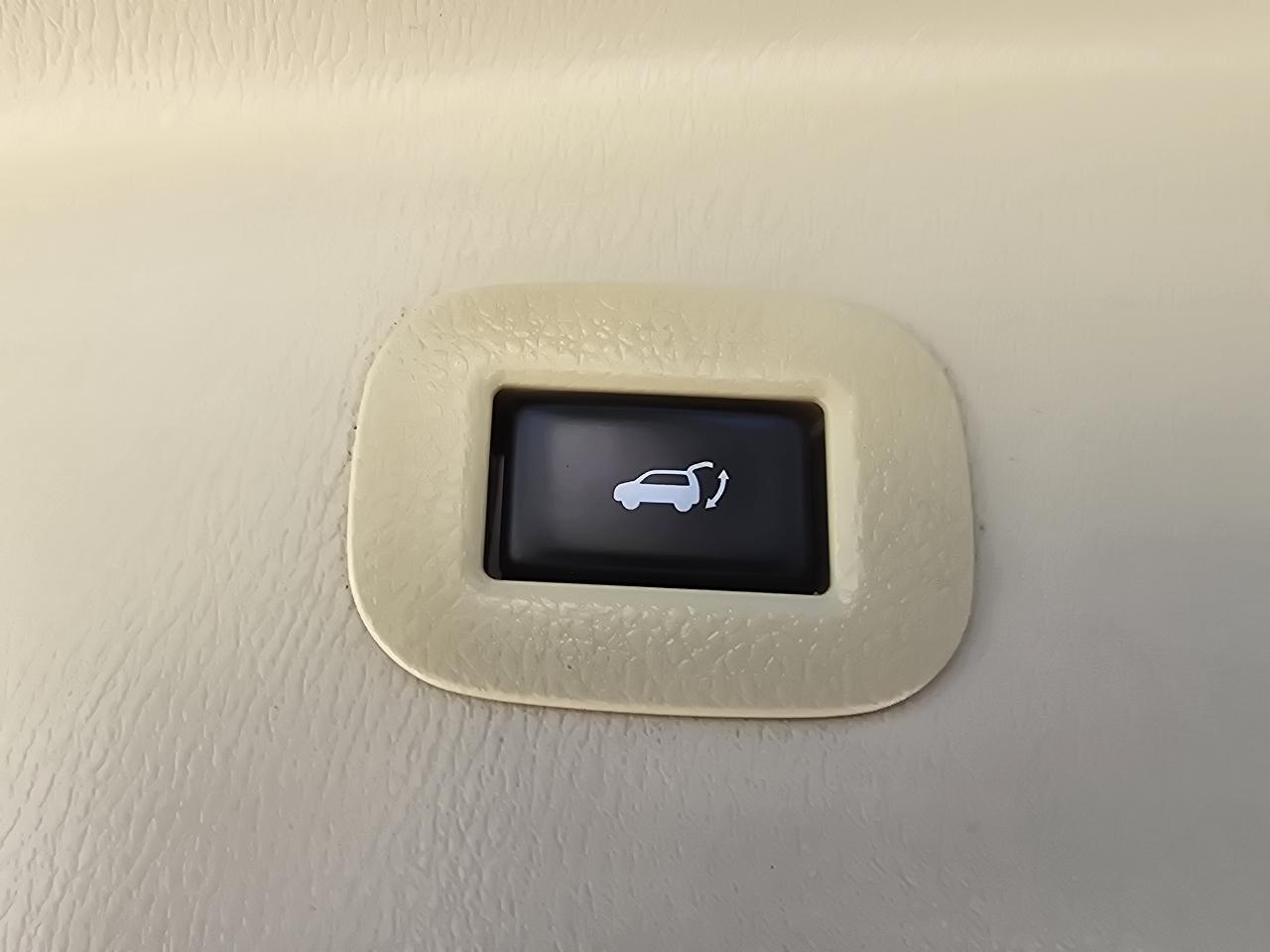 Infiniti QX80 2WD 2015
